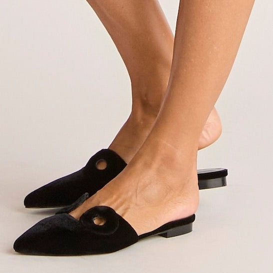 Chic & Easy Suede Women's slide for everyday