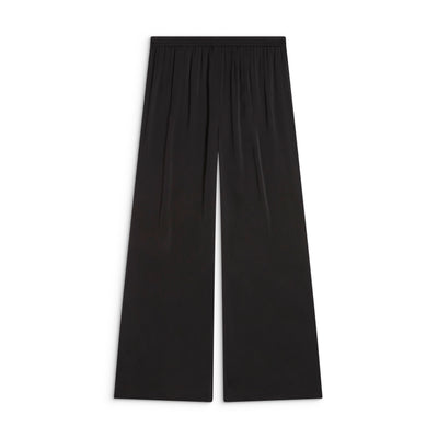 Sōlune Straight Pant Black — sophisticated black satin straight-leg pants with flattering fit and high waist for work and travel